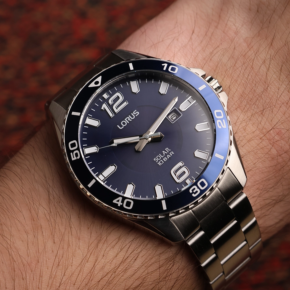 Чоловічий годинник LORUS SPORTS RX361AX9 купити за ціною 5700 грн