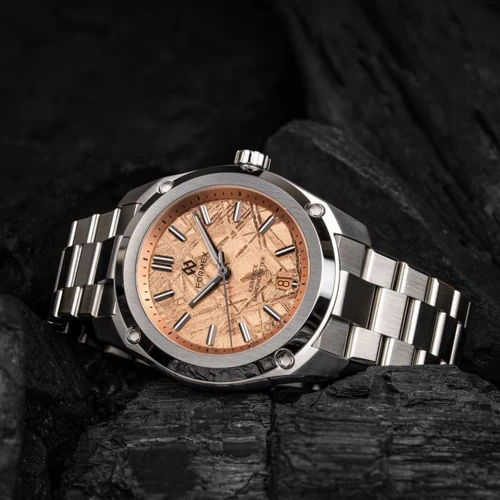 Чоловічий годинник FORMEX ESSENCE AUTOMATIC COSC "SPACE GOLD" 39MM SPECIAL EDITION 0339.9.6695.101 купити за ціною 125000 грн на сайті - THEWATCH