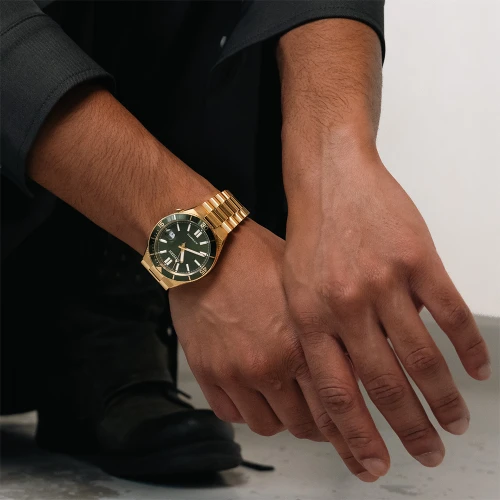 Чоловічий годинник CITIZEN TSUYOSA SHORE NJ0232-53X купити за ціною 19540 грн на сайті - THEWATCH