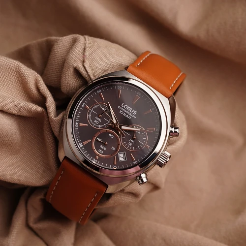 Чоловічий годинник LORUS SPORTS RT387KX9 купити за ціною 5900 грн на сайті - THEWATCH