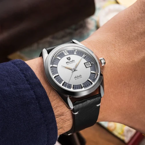 Чоловічий годинник NIVADA GRENCHEN ANTARCTIC GLACIER 38 MM 32063A15 купити за ціною 53200 грн на сайті - THEWATCH