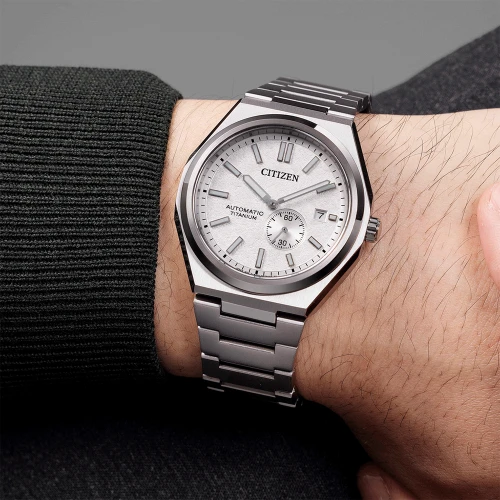 Мужские наручные часы CITIZEN SUPER TITANIUM NJ0180-80A купить по цене 23350 грн на сайте - THEWATCH