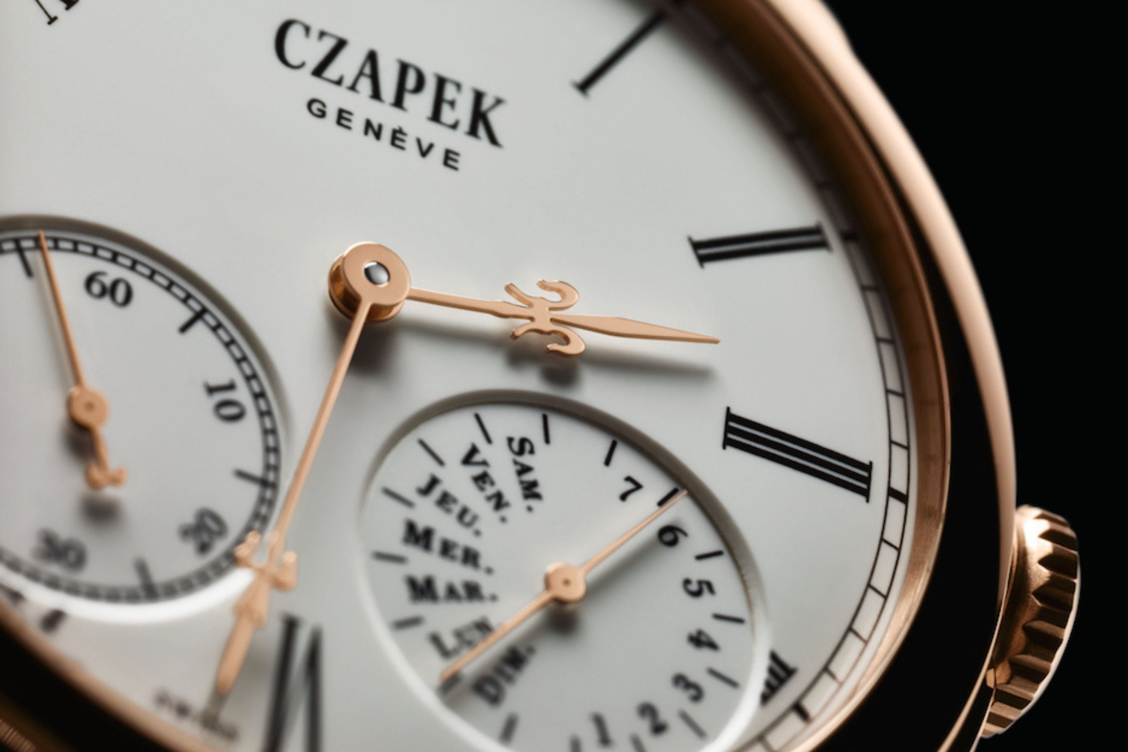 Czapek Fleur de Lys hands