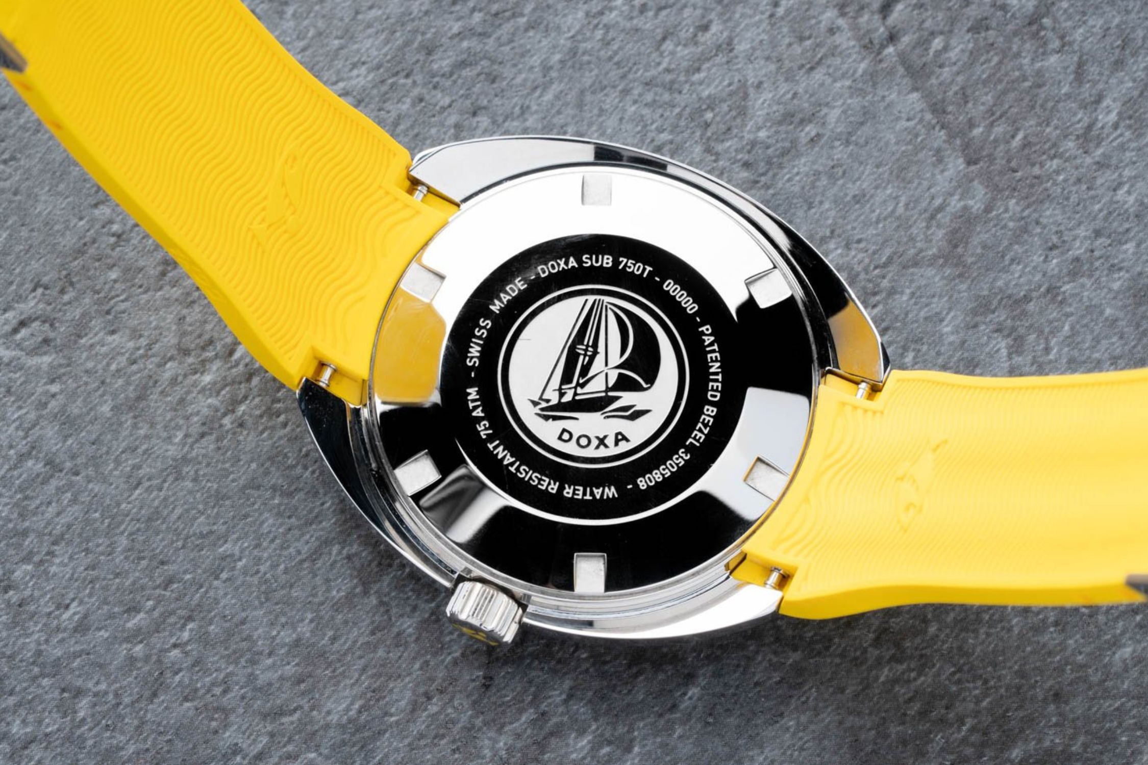 Наручные часы Doxa Sub 750T 825.10.361.31