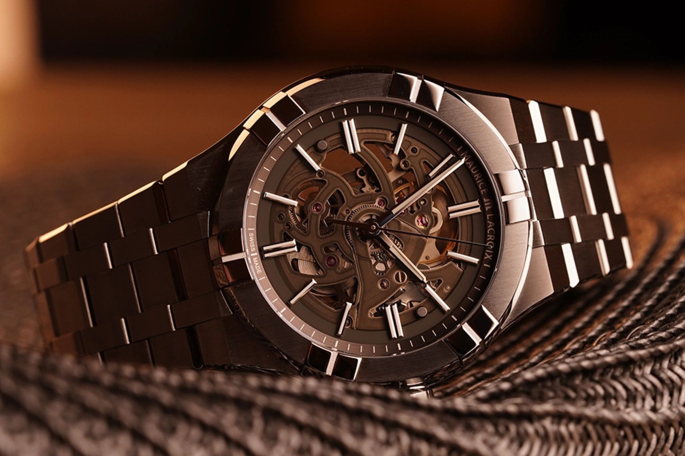 Годинник Maurice Lacroix Aikon Automatic Skeleton AI6008-SS002-030-1