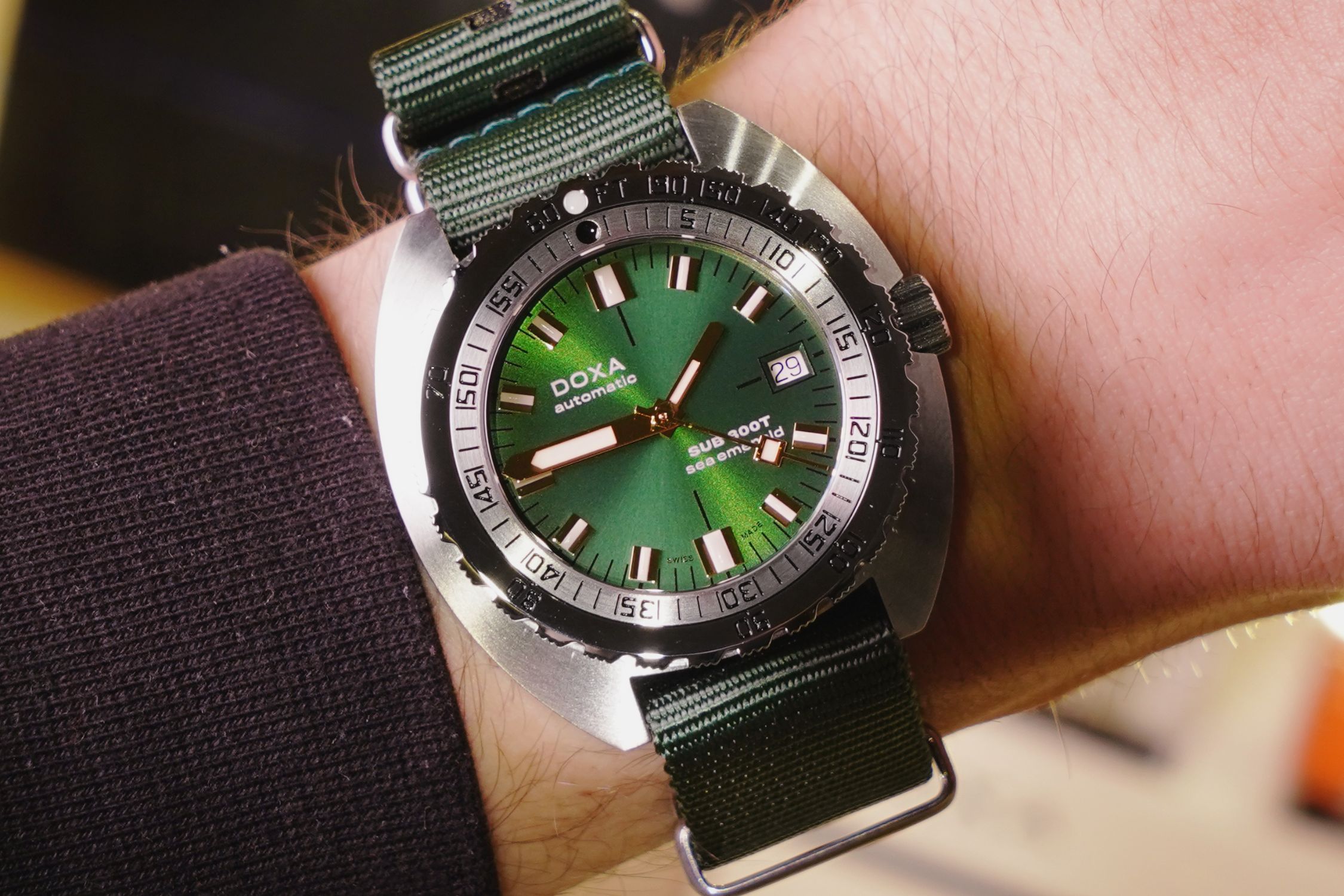 Годинник DOXA SUB 300T SEA EMERALD SUNRAY 840.10.131.26-N