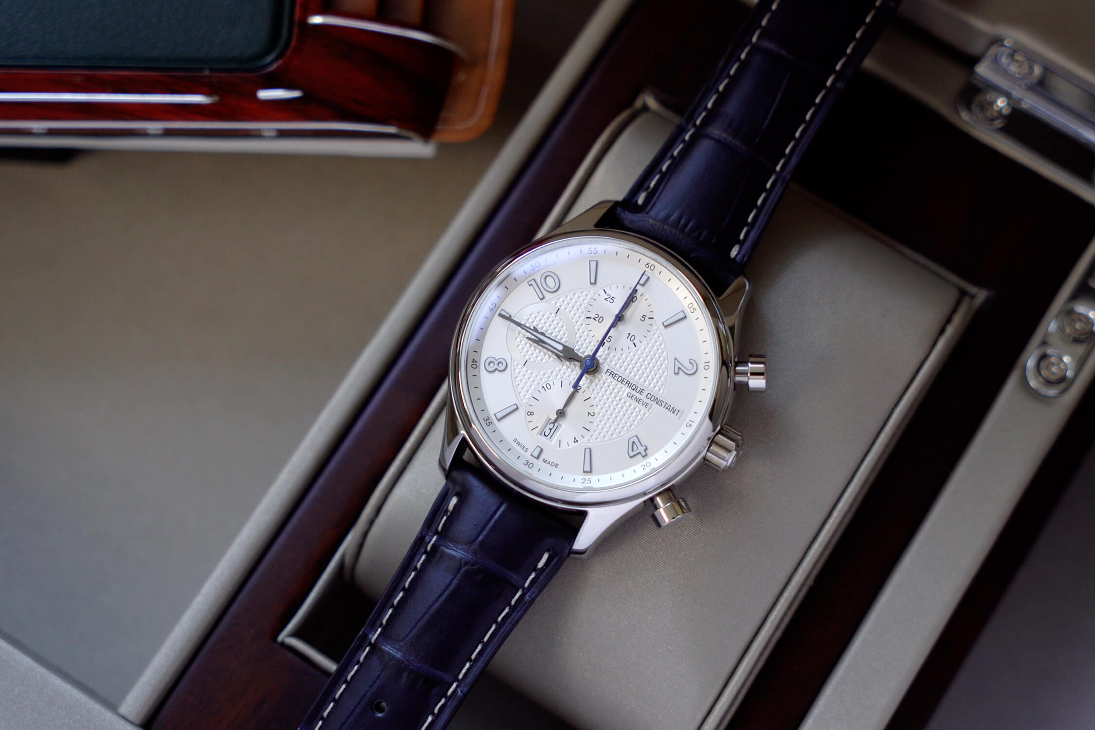 frederique constant runabout_rhs_chronograph automatic limited